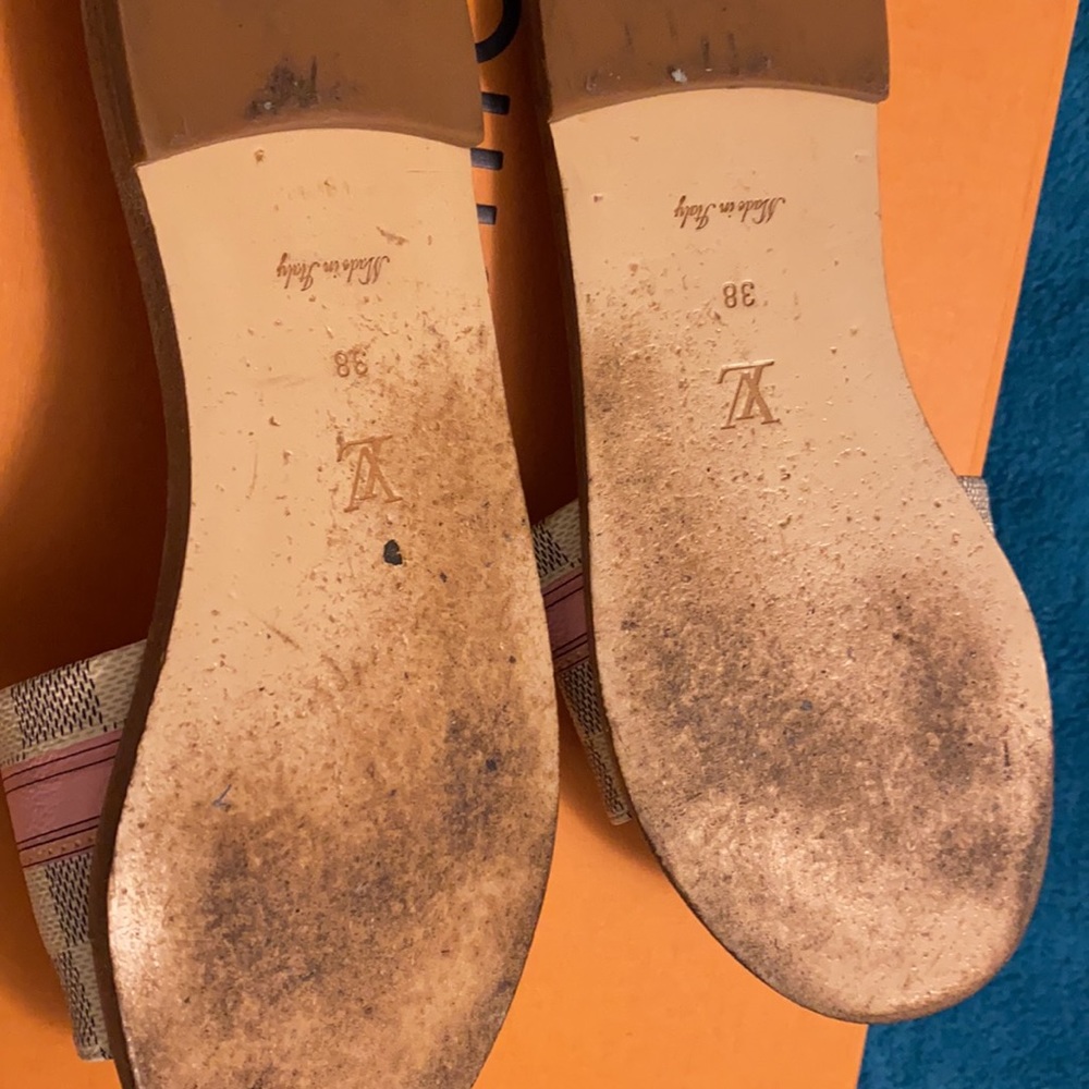 Beige and pink Louis Vuitton slippers used - Picture 3 of 3